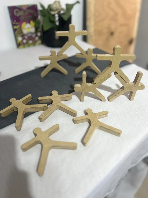 equilibristas de madera montessori