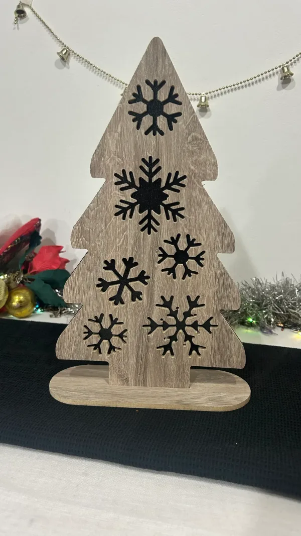 arbol de madera de copos de nieve