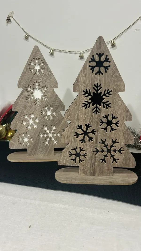 arbol de madera de copos de nieve