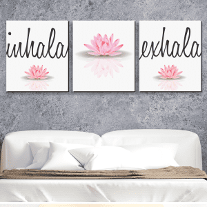 cuadro de inhala,exhala y una flor rosa