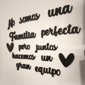 Frase decorativa familia