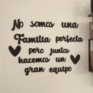 Frase decorativa familia