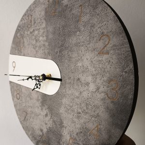 reloj moderno y minimalista