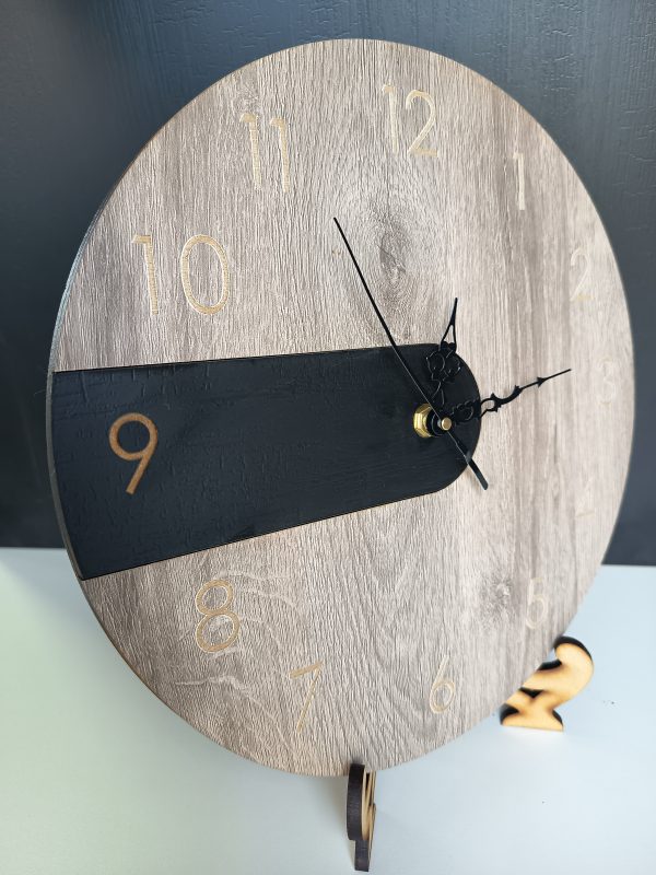 reloj moderno y minimalista