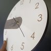 reloj moderno y minimalista