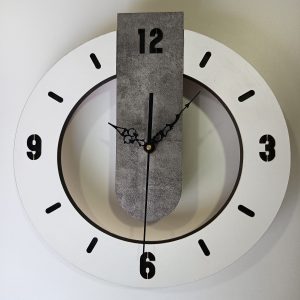 Reloj moderno y minimalista