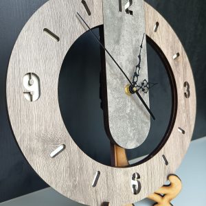reloj moderno y minimalista
